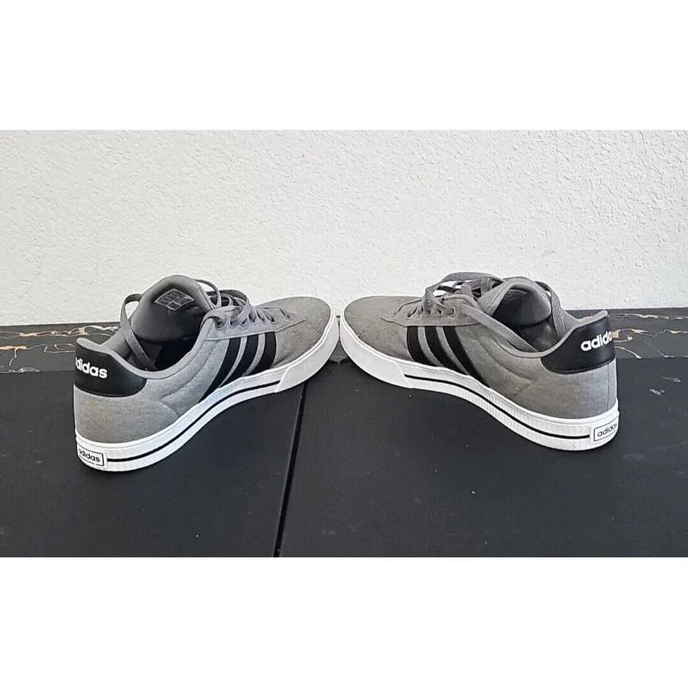 ADIDAS Men's Athletic Sneakers Grey & Black Shoes FW3270 Size 11.5